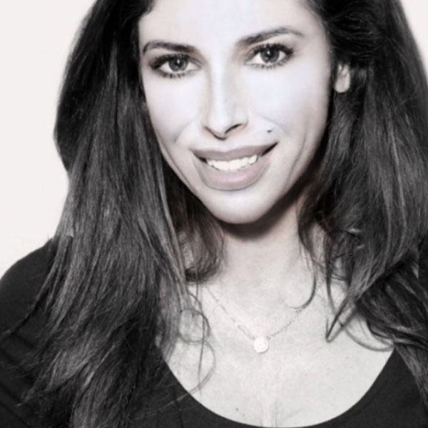 How tall is Felissa Rose?